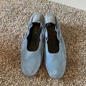 Robert Clergerie Pixie Heel in color of Ocean